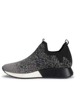 Kickspost.shop6742a3b5e1 2